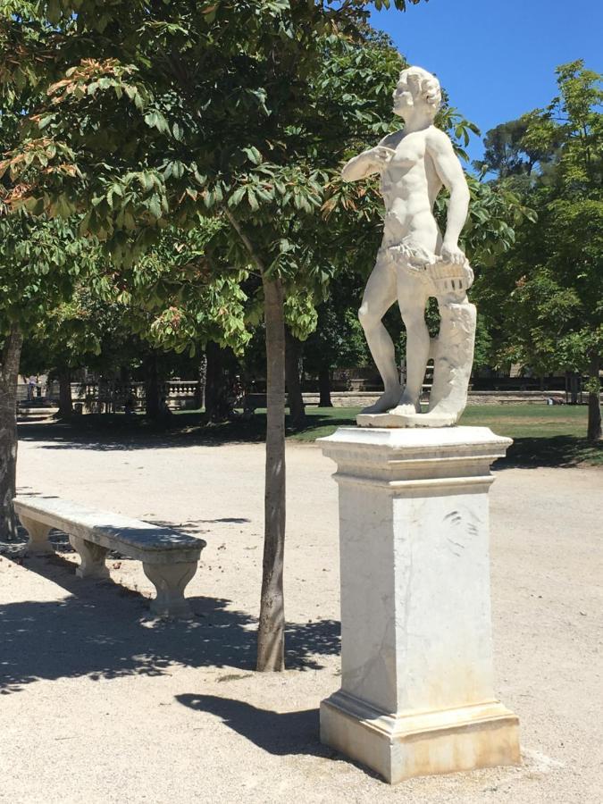 La Chambre Haute Nîmes Exteriör bild