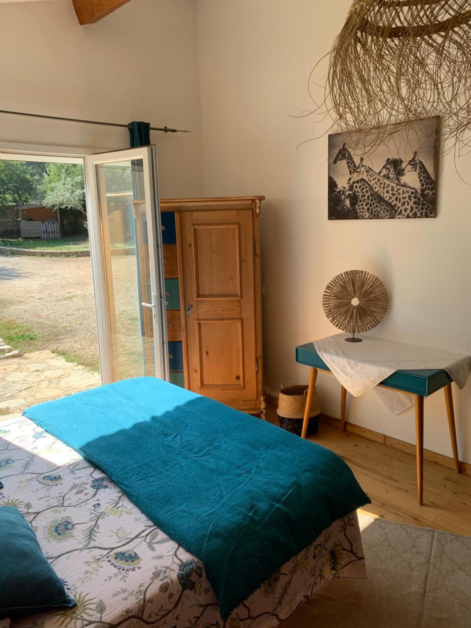 La Chambre Haute Nîmes Exteriör bild
